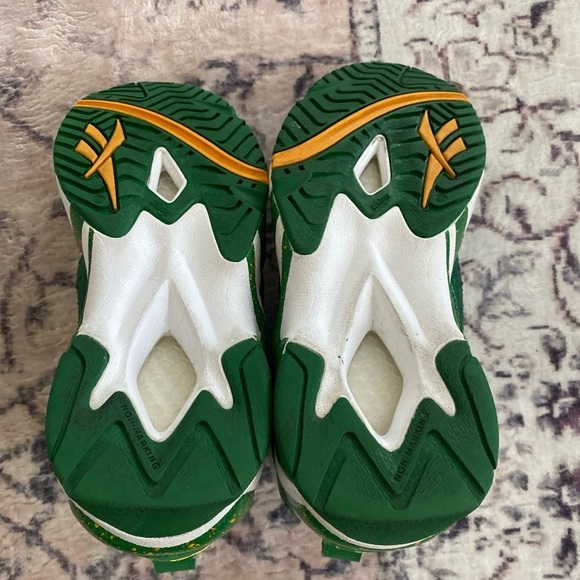 Reebok Hurrikaze II Sonics Kemp Reign Man Basketball Shoes GZ1566 Men’s ( S-4 ) - Picture 5 of 6